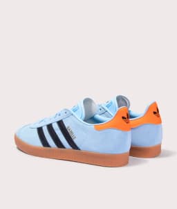 ADIDAS ORIGINALS GAZELLE TRAINERS - CLEAR SKY/CORE BLACK/GUM — (ji2076)