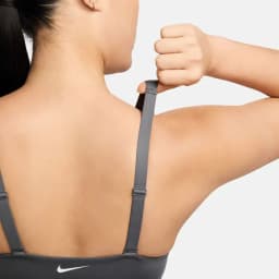NIKE W NP INDY PLUNGE BRA SW - IRON GREY/WHITE — (hf5961-068)